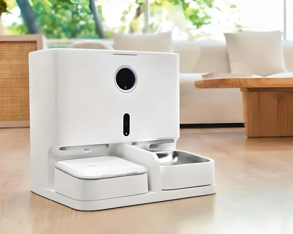 automatic cat feeder pets at home